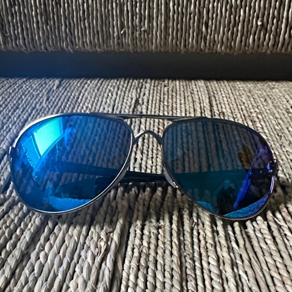 Oakley Blue Polarized Sunglasses with Grey Frame - OO4079 Feedback
